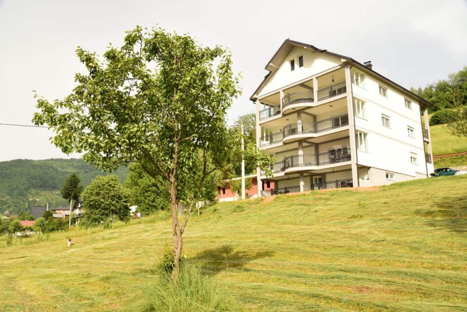Lmm Apartmani Plav Zewnętrze zdjęcie